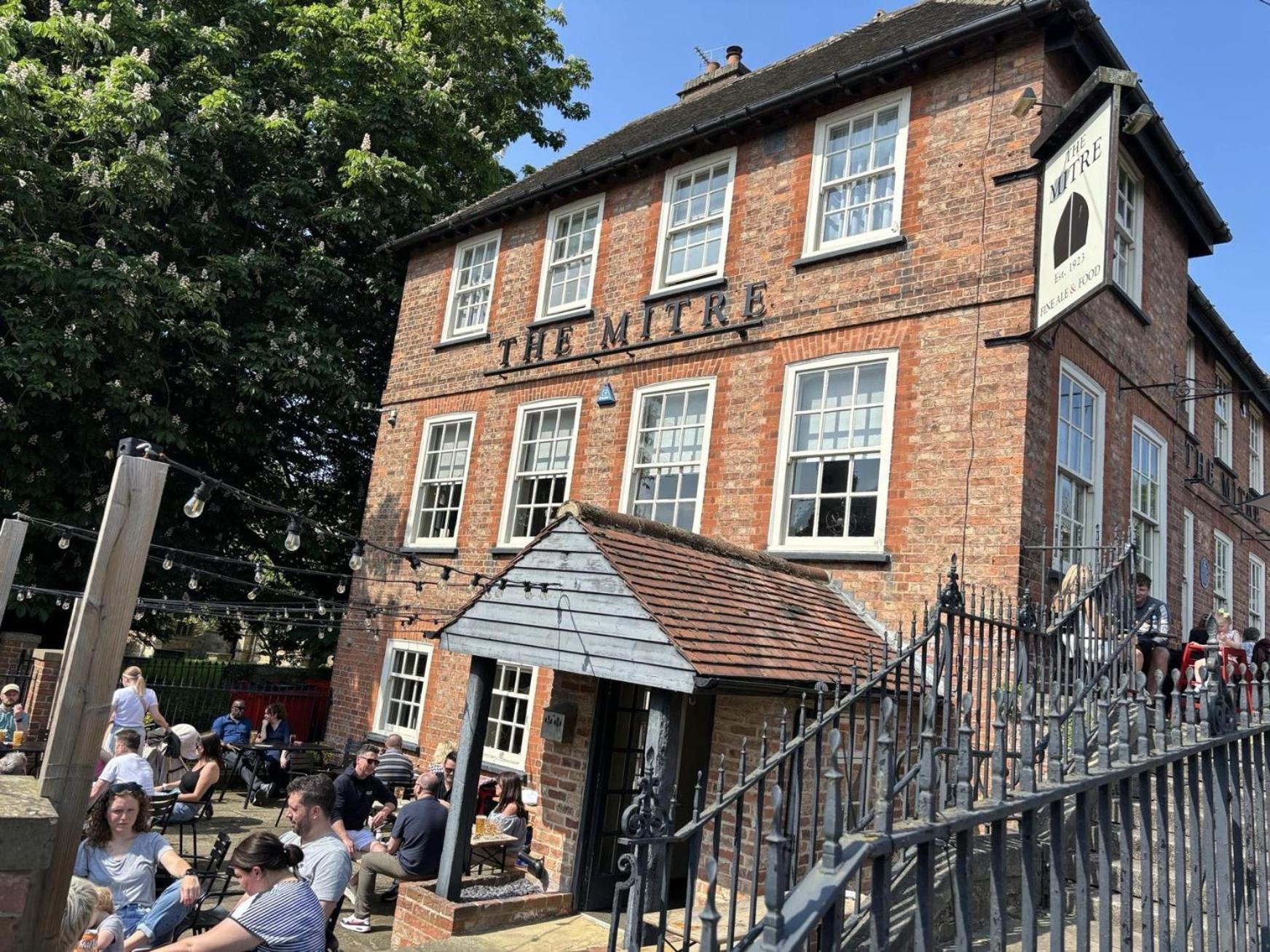 The Mitre Inn ناريسبورو المظهر الخارجي الصورة